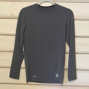 EUC Nike Fit top